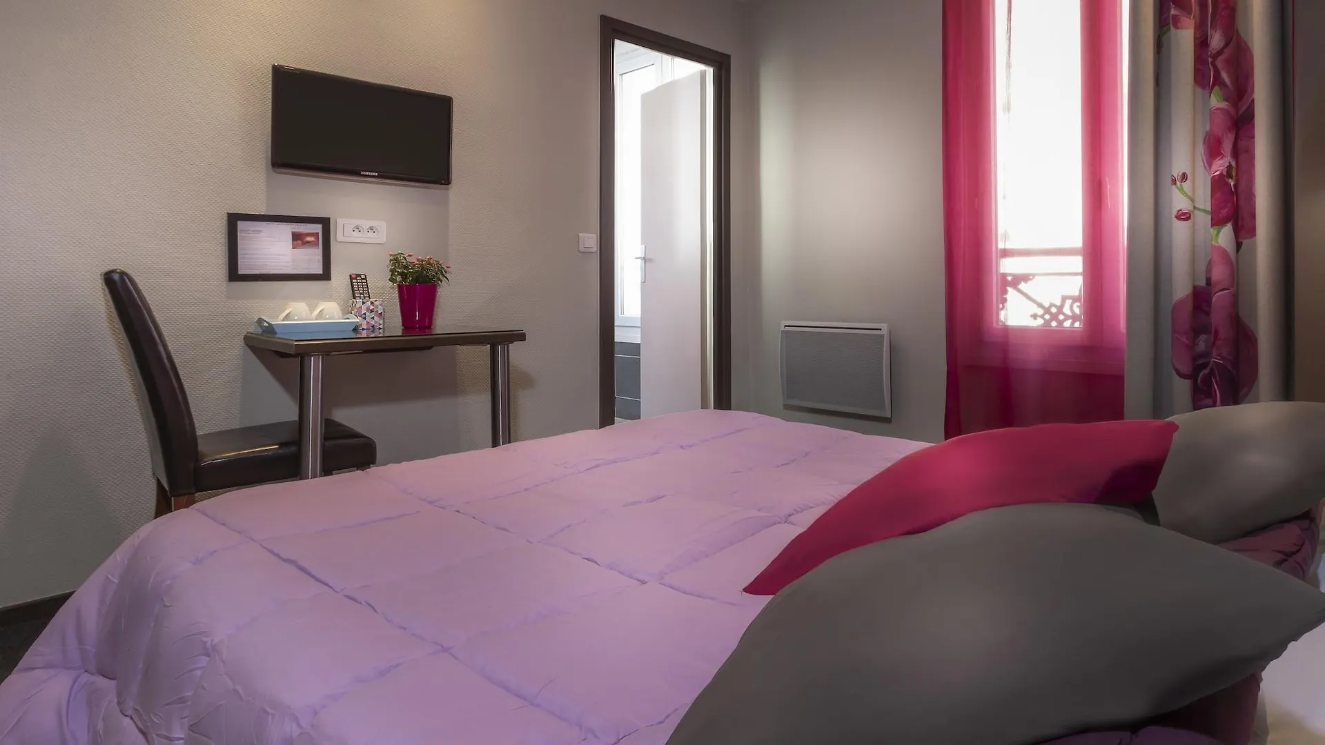 Hotel Montsouris Orleans Paris 0*,  France