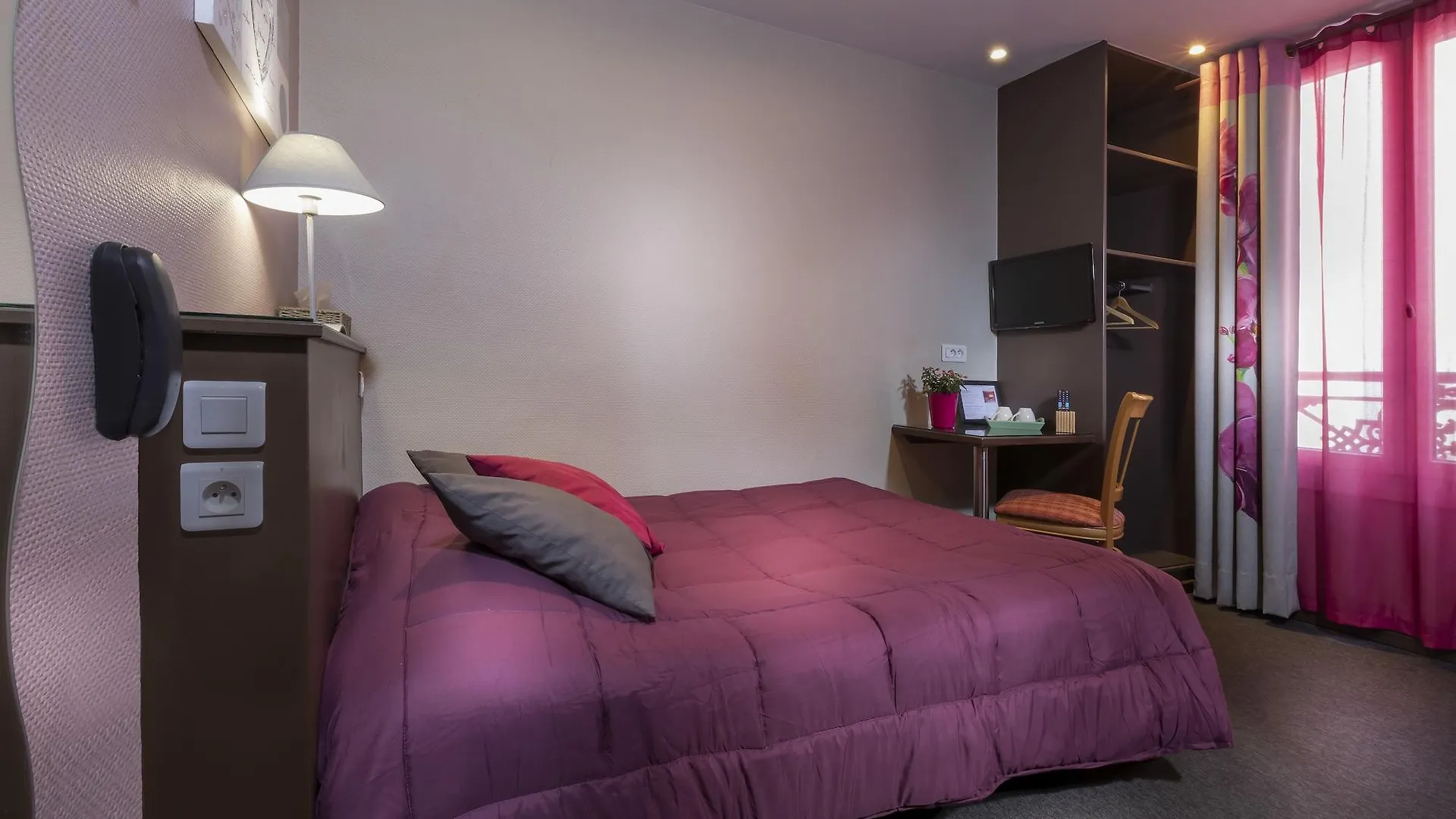 Hotel Montsouris Orleans Paris