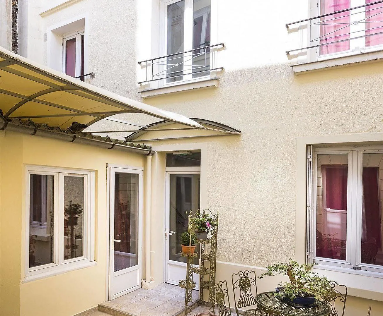 Hotel Montsouris Orleans Paris