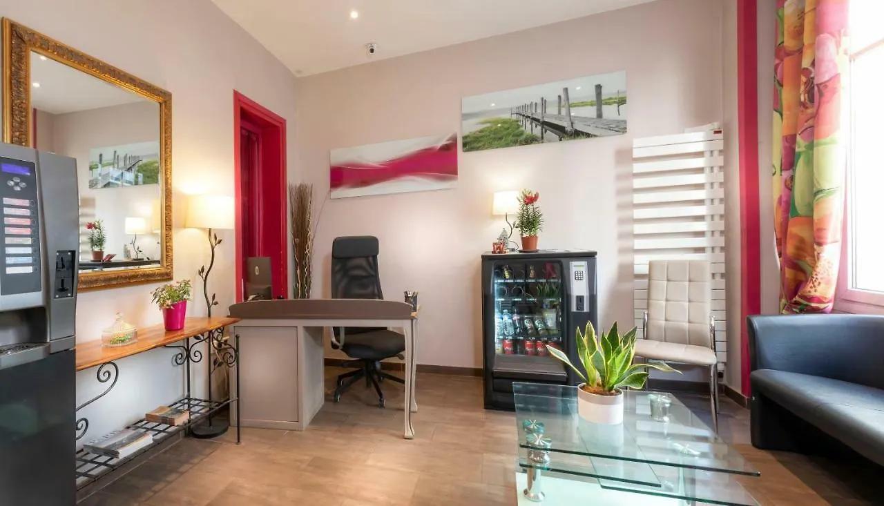 Hotel Montsouris Orleans Paris 0*,  France